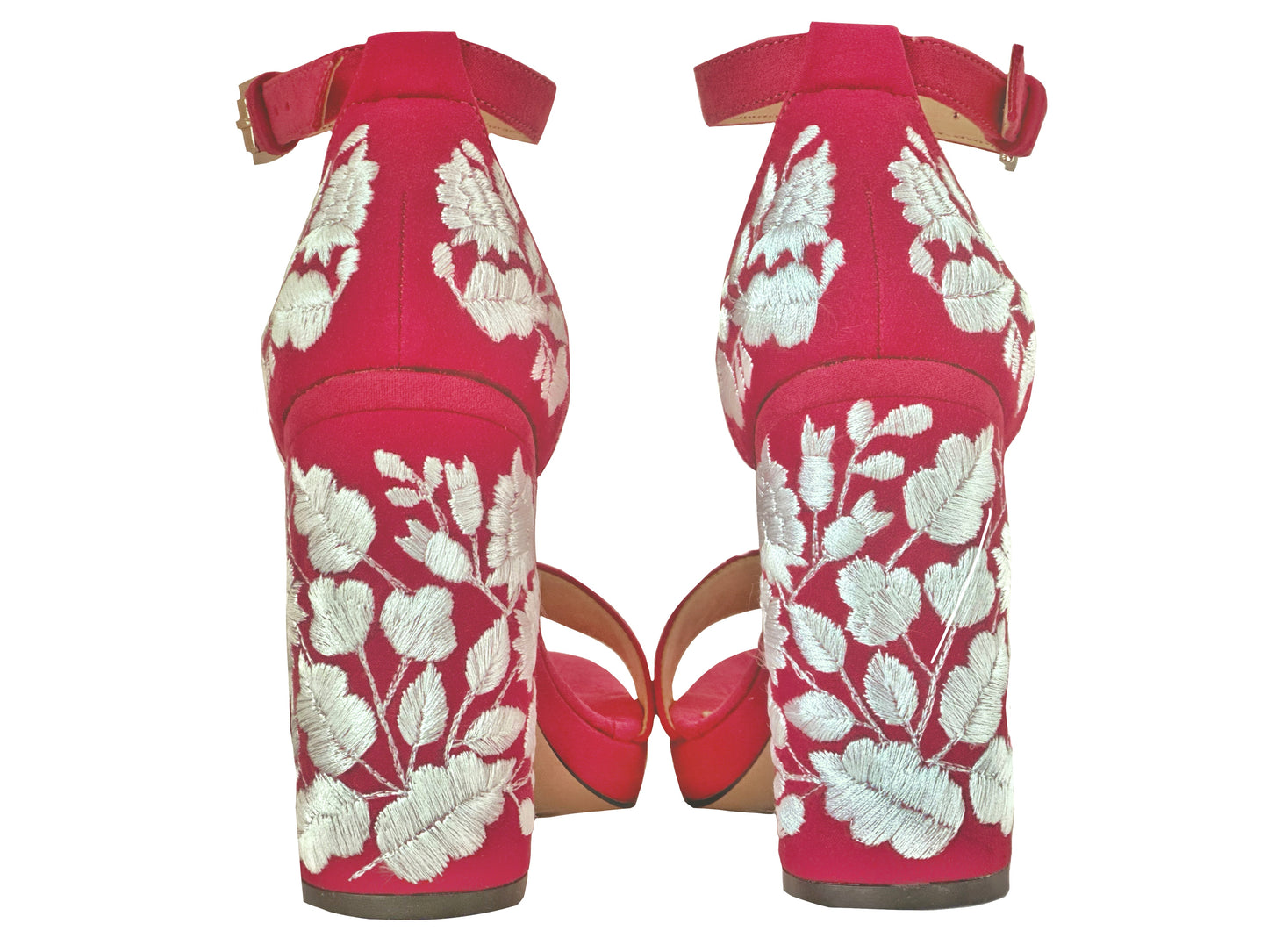 Pares únicos. Talla 24, 25 y 26.