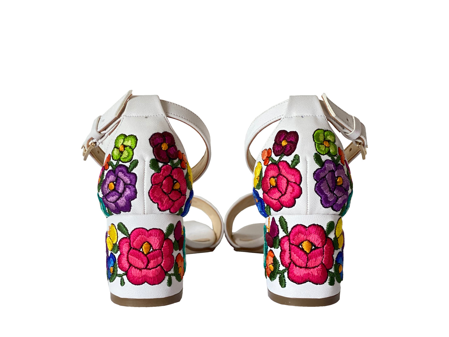 Lola Blanco 6cm. Tallas 23, 25 y 26.