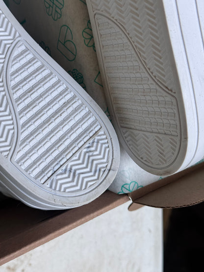 Par único. Talla 26.