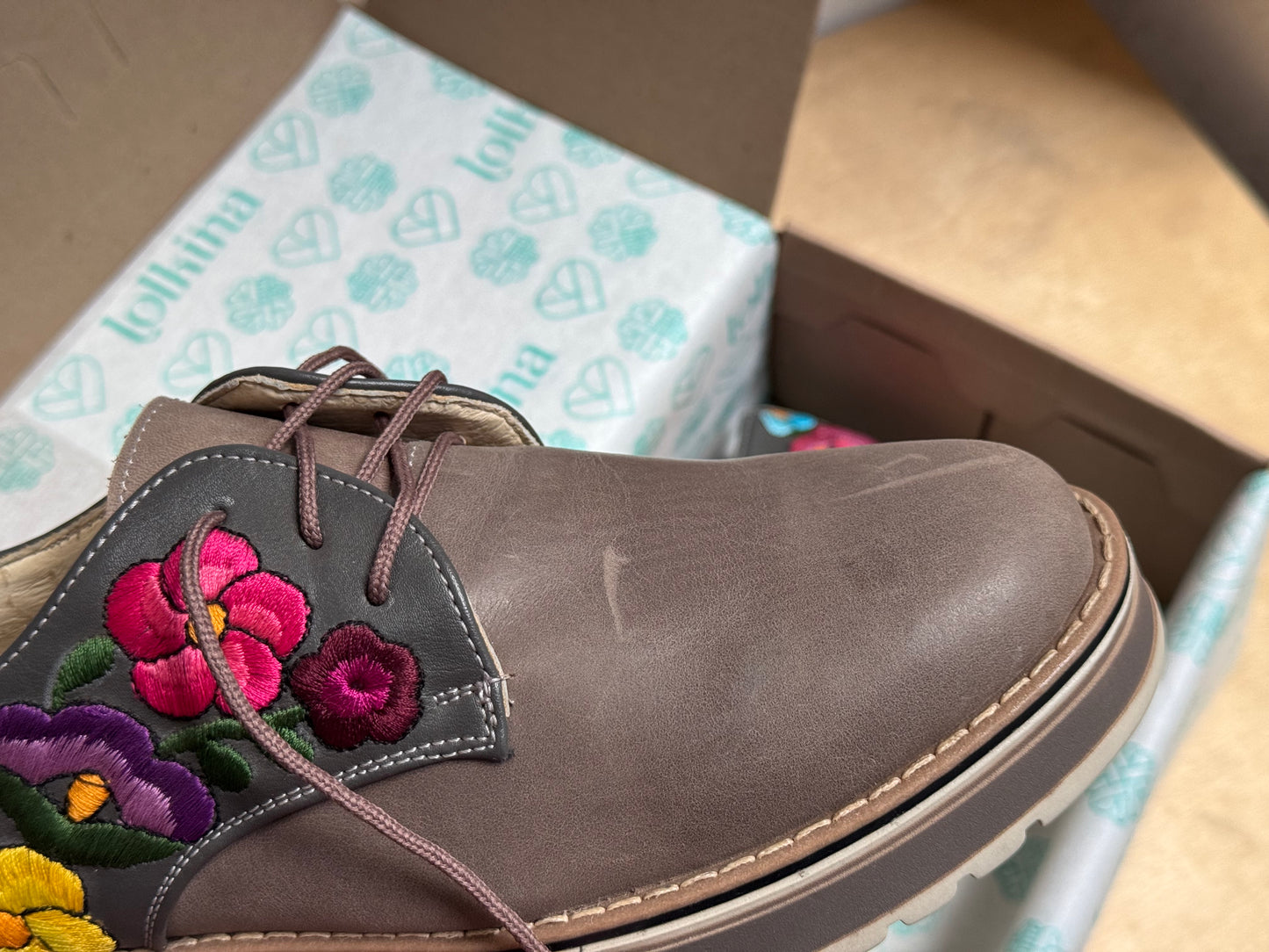 Par único. Talla 26.