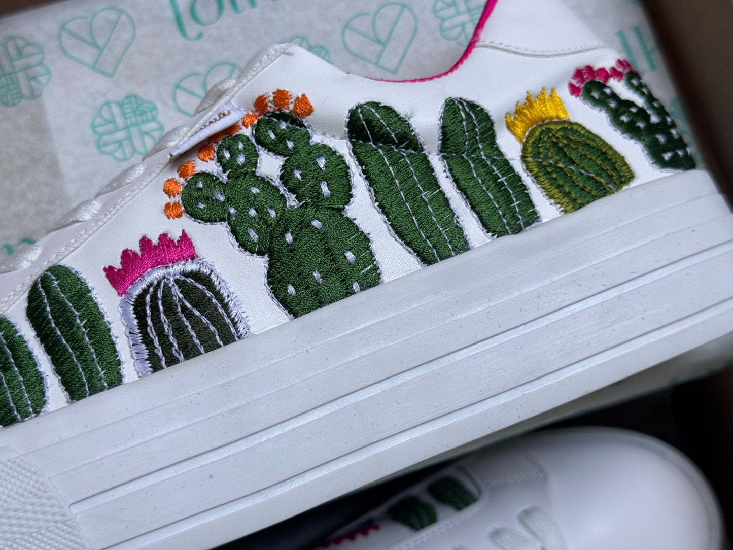 Par único. Talla 26.