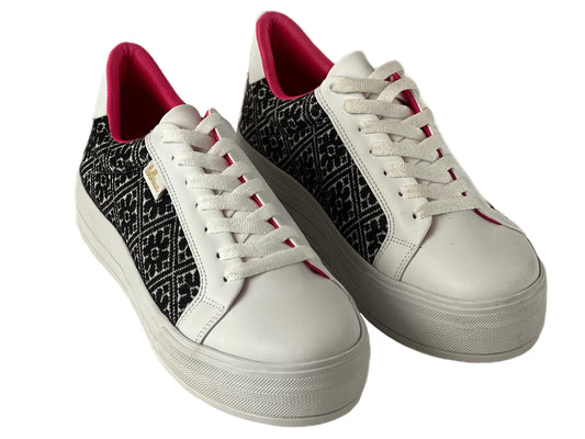 Pares únicos. Tallas 22 a la 26.