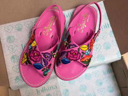 Par único. Talla 23.