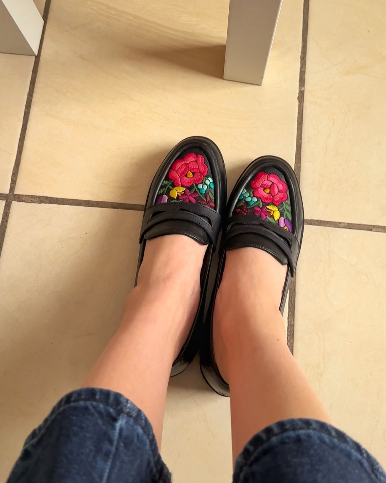 Pares únicos. Tallas 23 a la 26.