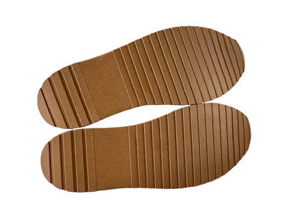 Par único. Talla 25.