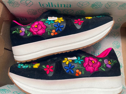 Saldo. Talla 23.